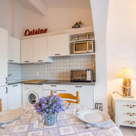 Les Parcs De Gassin-2 By Interhome 펜션