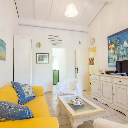 펜션 Les Parcs De Gassin-2 By Interhome *