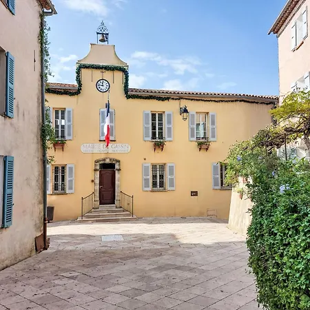 Les Parcs De Gassin-2 By Interhome Feriehus